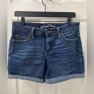 Universal Thread Denim Jean Shorts Cuffed size 6/28